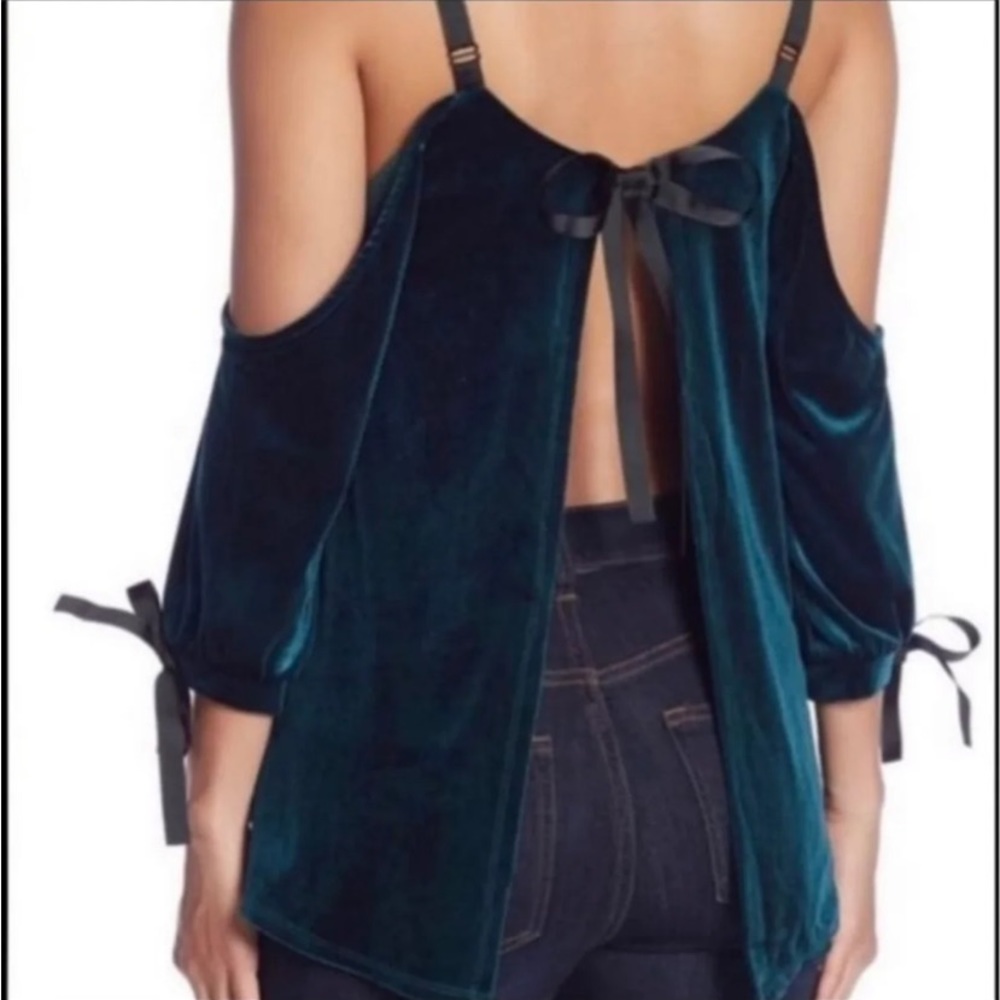 NWT ROMEO + JULIET - Cold Shoulder Velvet Split Back Top - Ink Green S - Picture 3 of 3